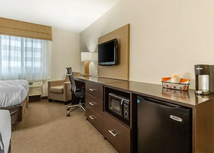 Sleep Inn & Suites Grand Forks Near Alerus Center